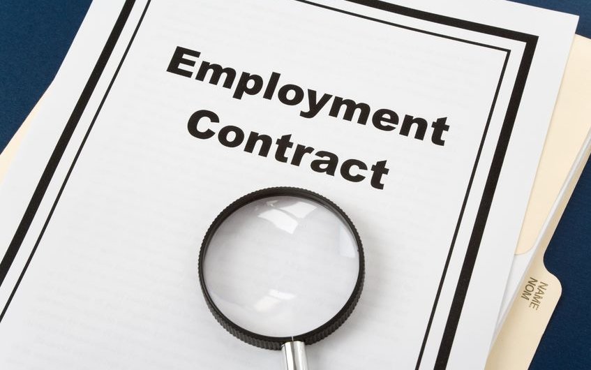 what are the essentials of an employment contract.